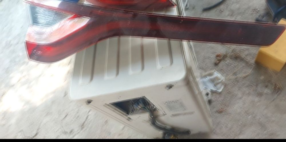 Lampa stop stanga haion renault megane 4