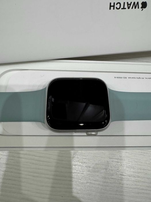 Apple Watch Series 8 45mm + Cellular