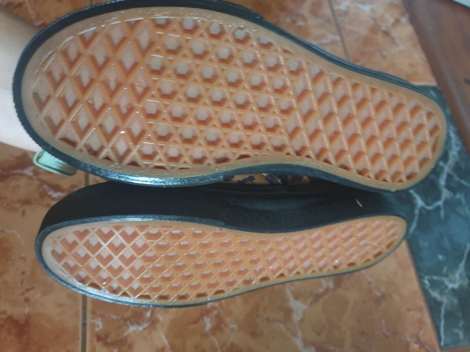 Детски балеринки и кецове Vans и Колев и Колев 31 номер