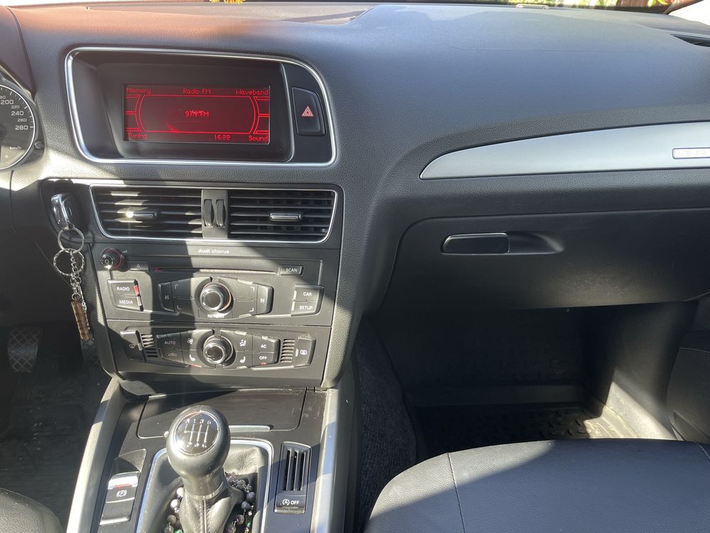 Audi Q5 2.0TDI-170 CP-Tracțiune intrgrala