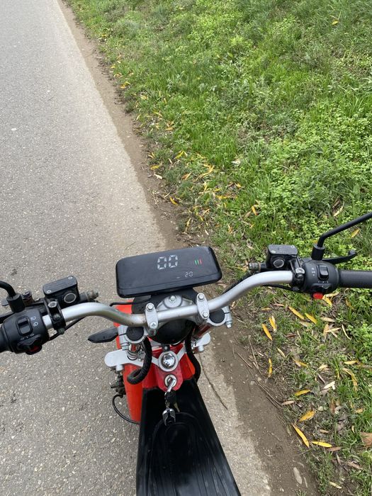 Vând triciclu electric