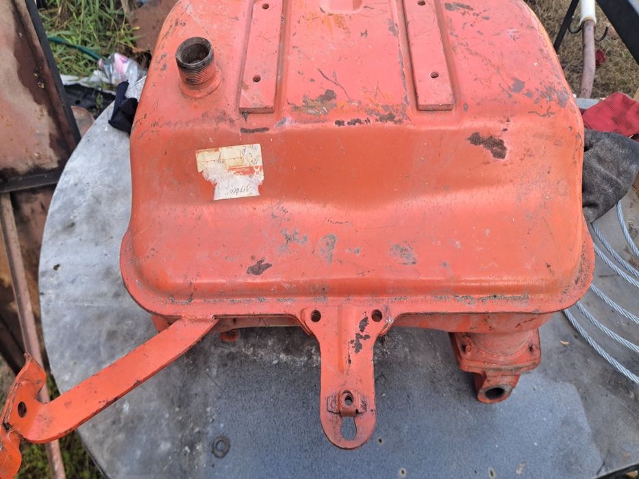 Двигател за Болгар ТК-80, бака за масло за Юмз ,гребло за болгар