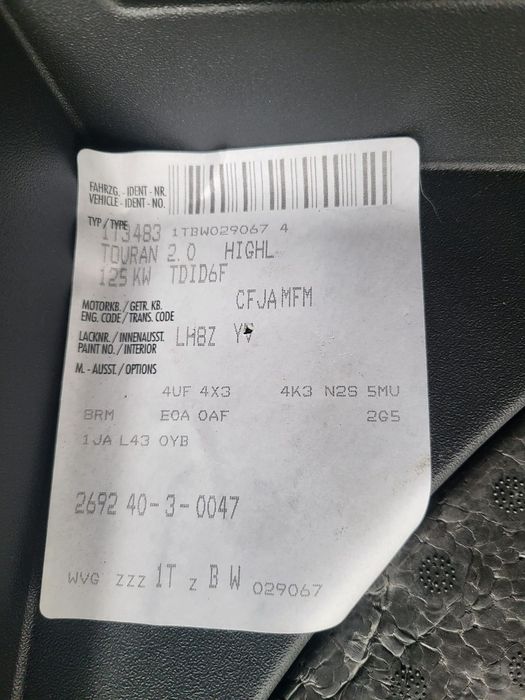 Dezmembram Volkswagen Touran 2012 Haion /Bara spate/ Stopuri