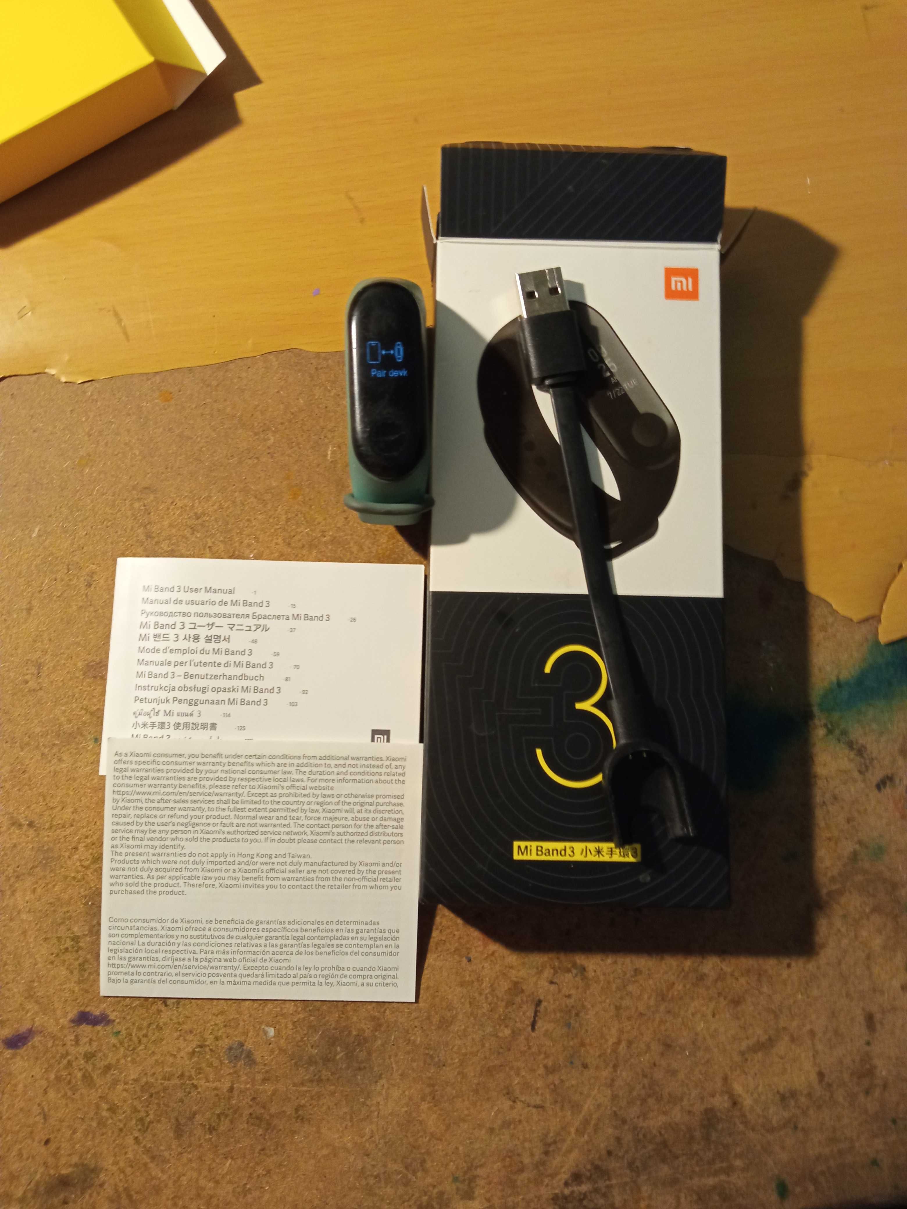 Коробка есть!Продам Mi band 3