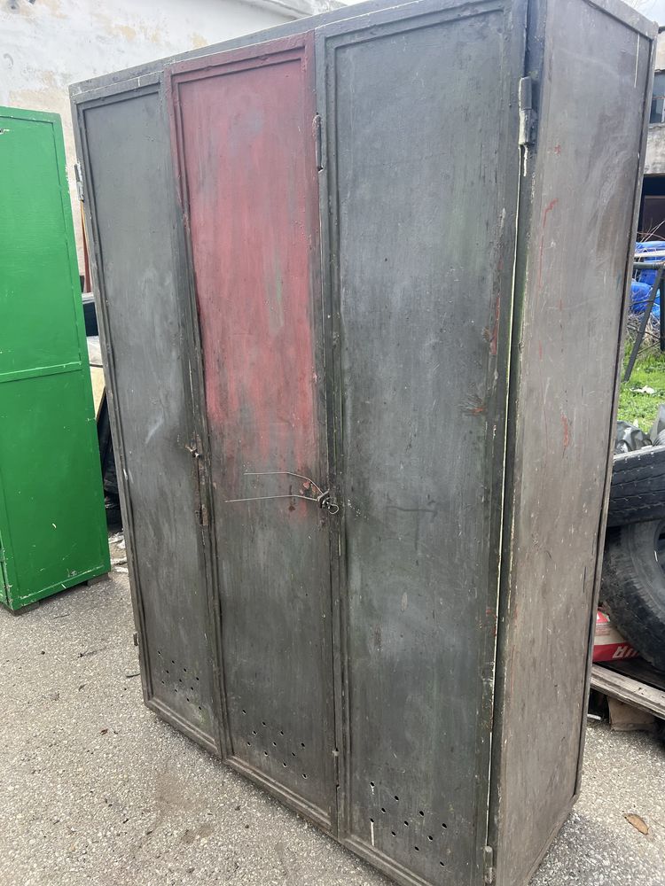 Fisete , dulapuri, vestiare metalice