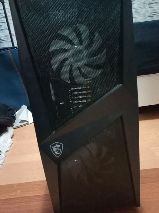 Carcasă PC MSI – Midi Tower cu geam lateral, 2 ventilatoare