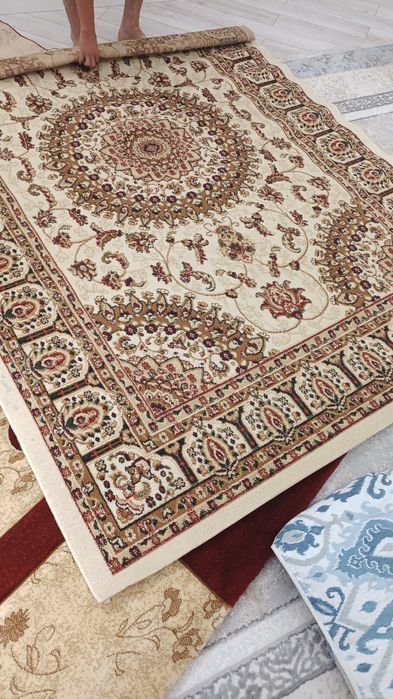 Продам ковры б/у