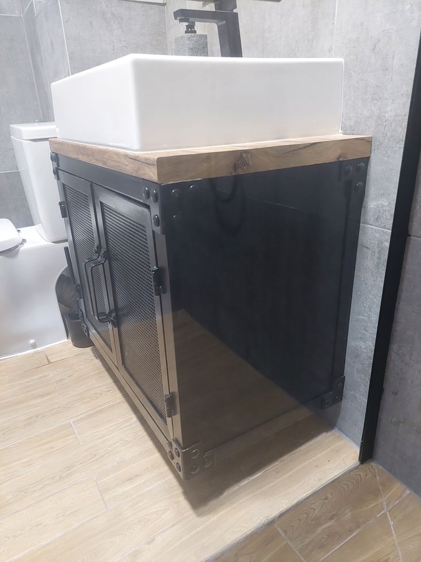 Метален Шкаф за баня