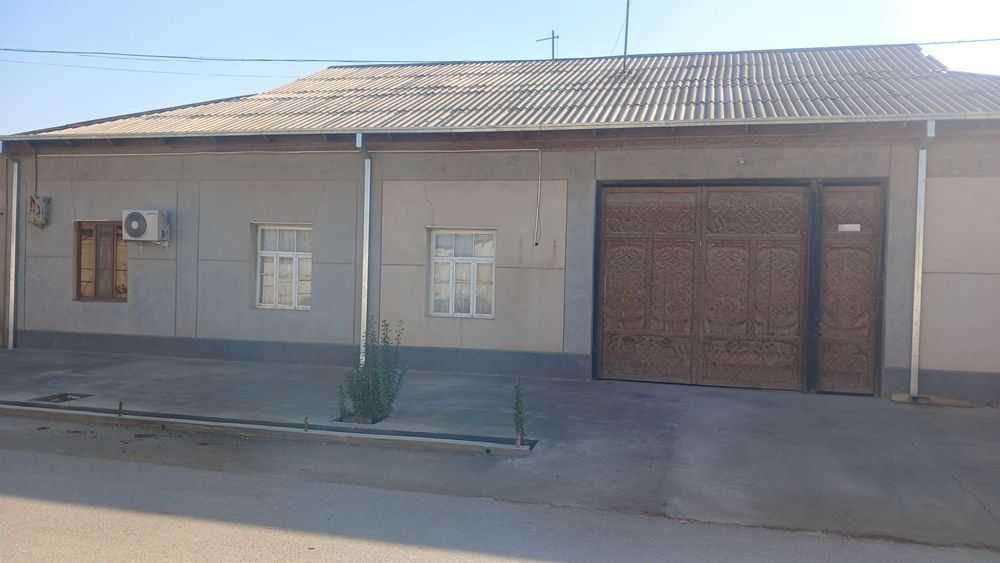 Tayyor hovli sotiladi