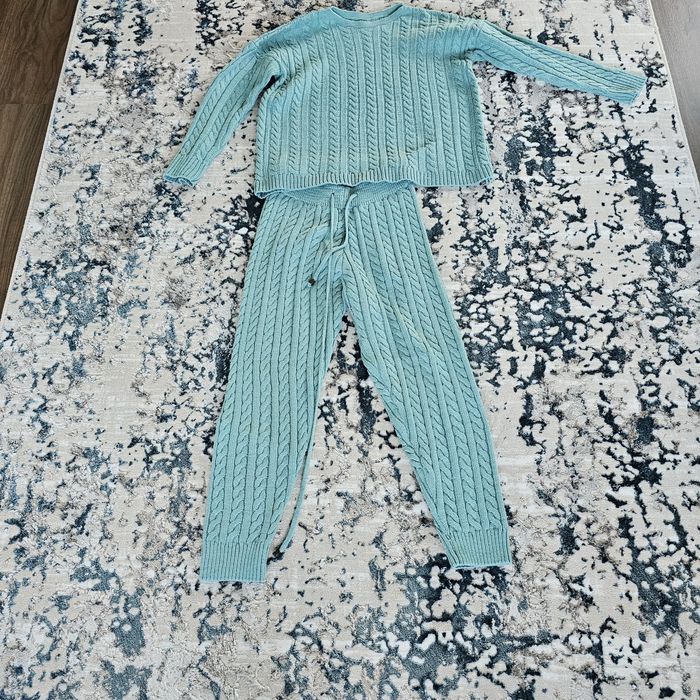 Vând treninguri diferite modele