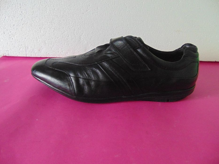 НОВИ Clarks номер 44 1/2 Оригинални мъжки обувки