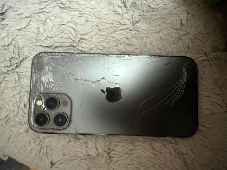 Айфон 12 pro мах