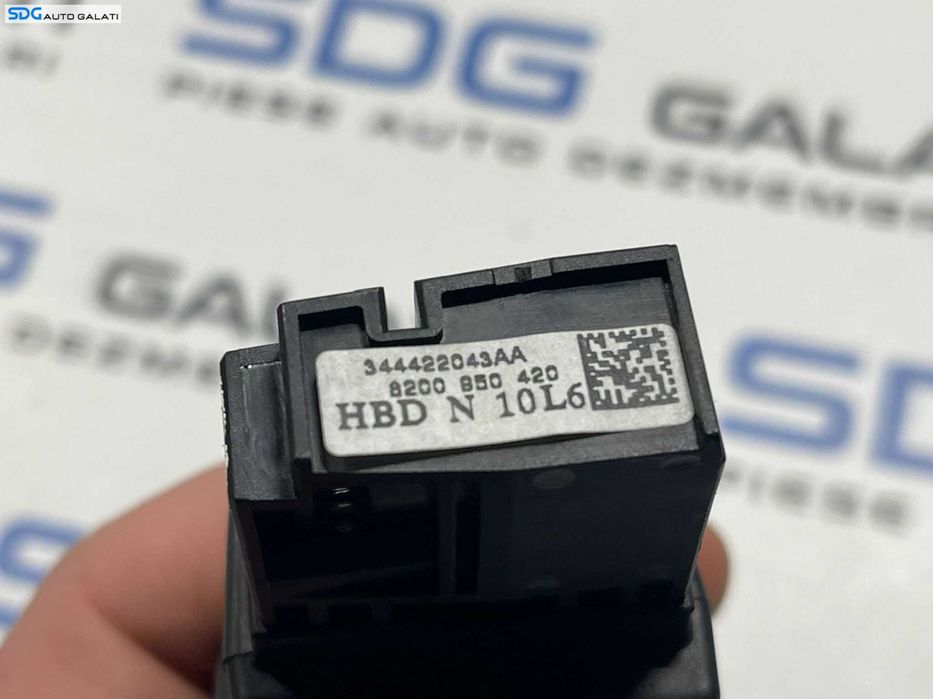 Maneta Comenzi Volan Radio Volum Dacia Sandero 2 2012 - 2018 Cod 8200950420 [B3051]