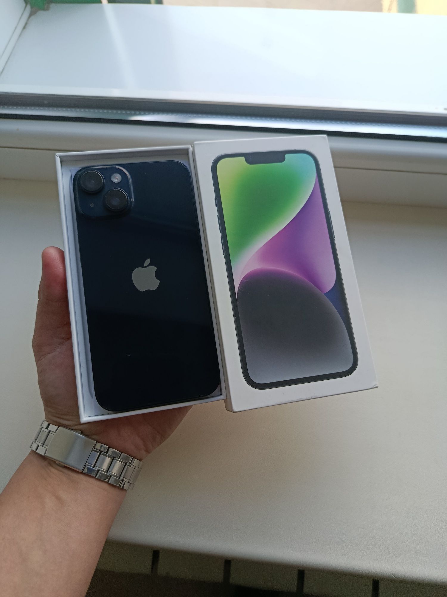 iPhone  14/128gb