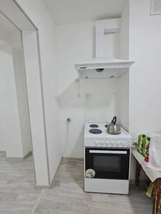 Kvartira sotiladi 2 xonalik (2/2/12) metro oldida Yashnobod tumani