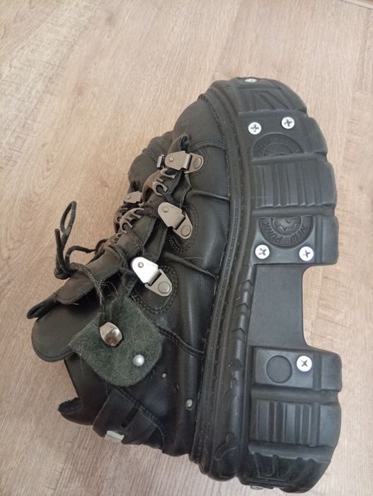 Нью роки, CD 811