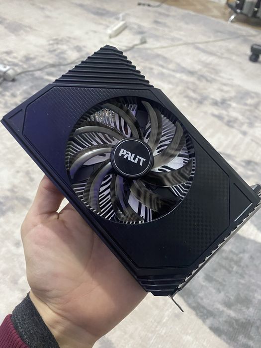 Видеокарта Nvidia RTX 3050 Palit