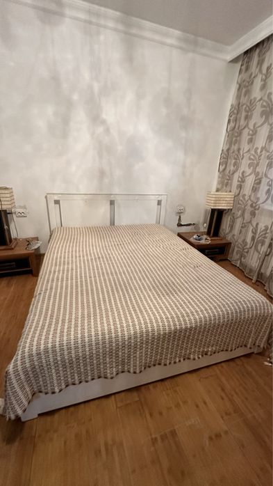 Срочно Продам кровать из дерево IKEA