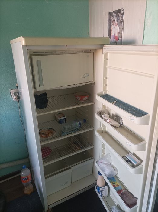 Продам холодильник