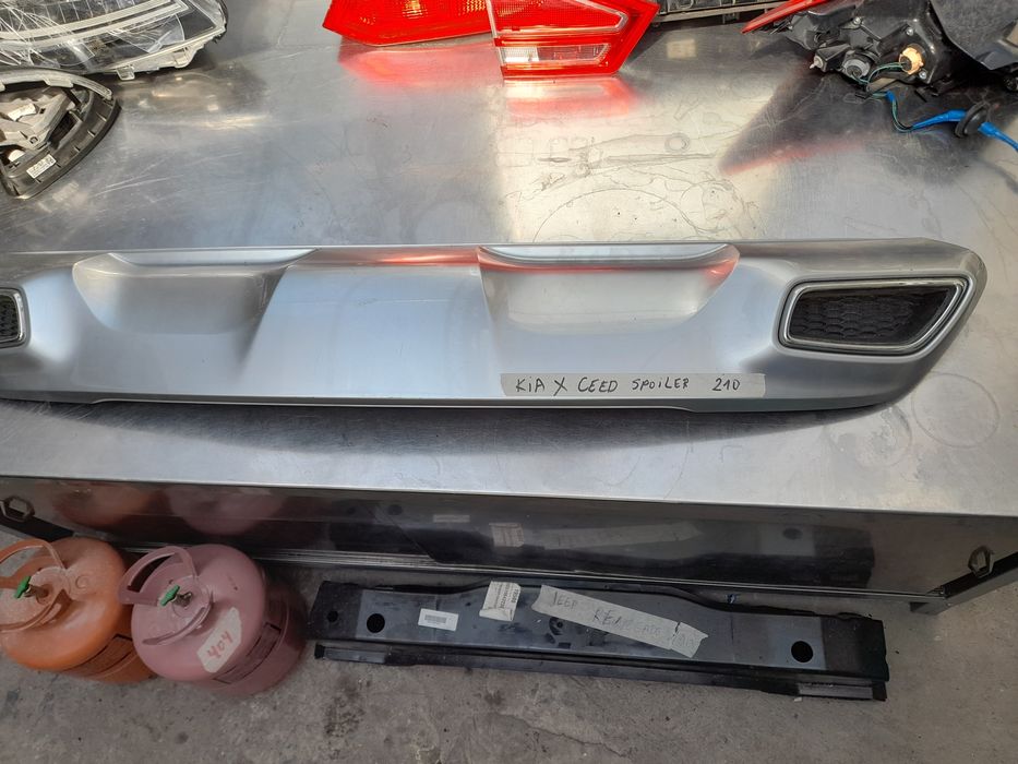 Броня задна  Спойлер киа Xсед Kia Xceed 100лв