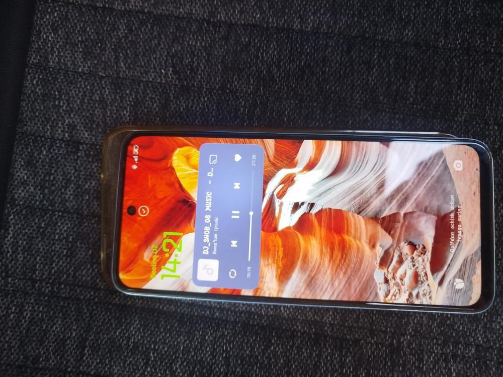 Redmi 12 xolat yaxwi biror aybi yóq