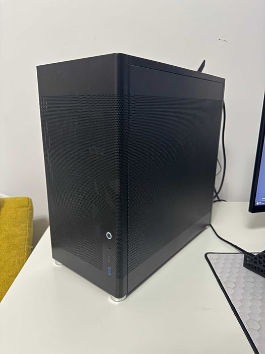 Carcasa PC Gaming Full Metal, Gamemax Meshbox Pro Black *Garantie*