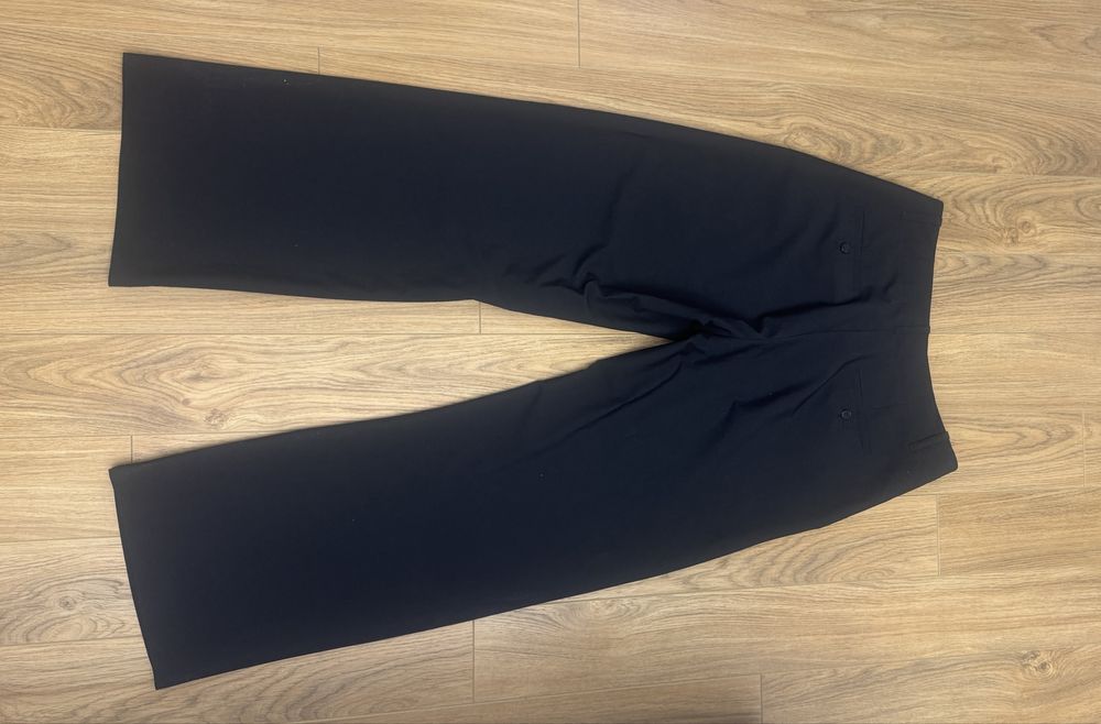 Сив костюм от зара в размер Л