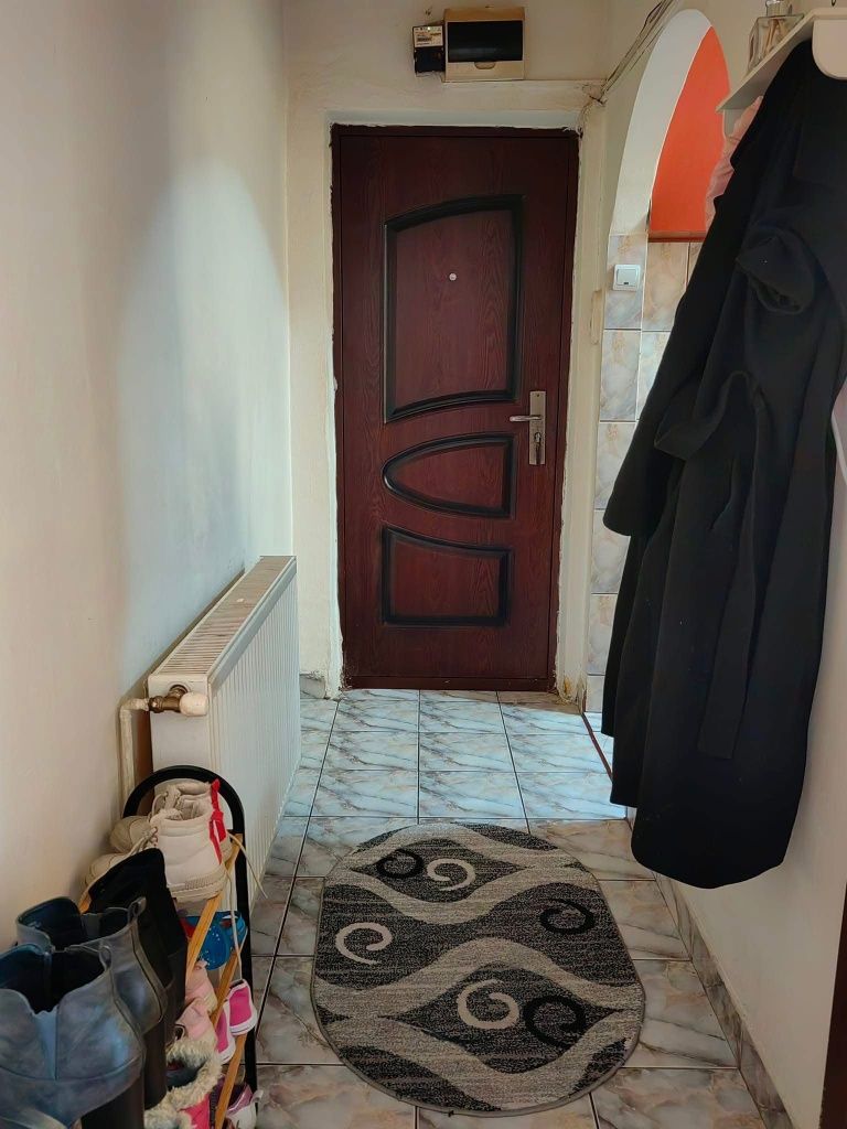 Vând apartament în zona Rahova Sibiu