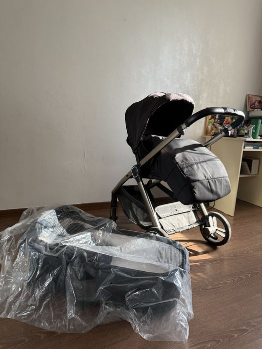 Продам Стильную Модульную Коляску 2 в 1 (Люлька + Прогулка)