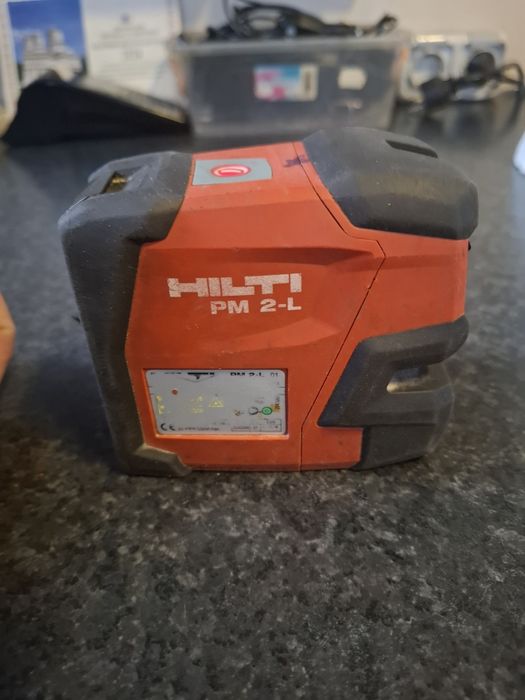 Nivela laser hilti pm 2-L
