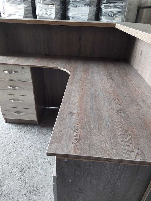 Продам стол ресепшн