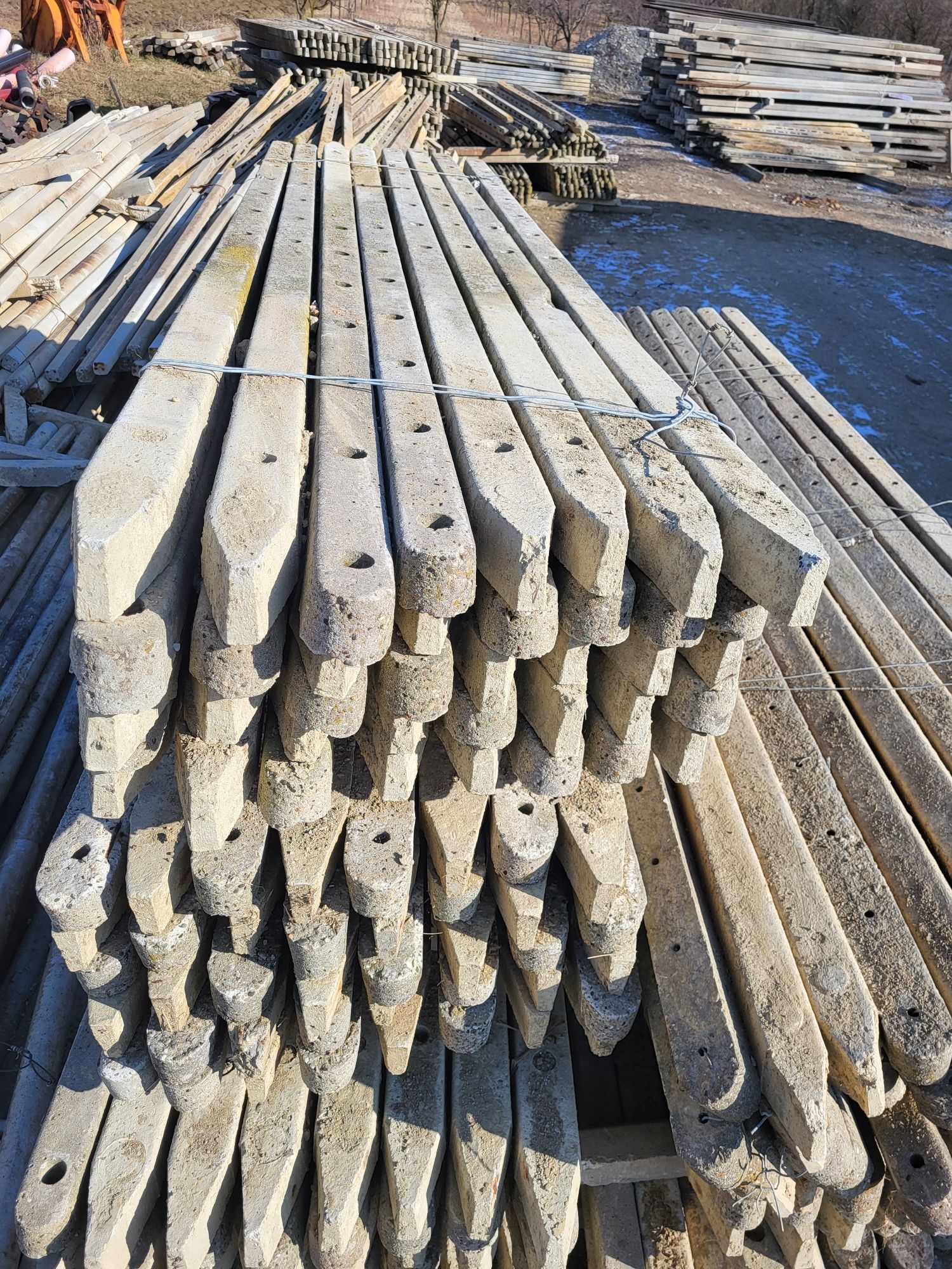 Stalpi din beton!