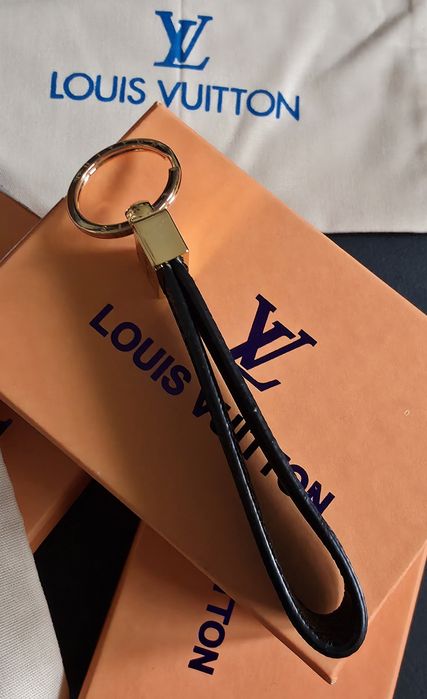 L0uis Vuitt0n ключодържател естествена кожа