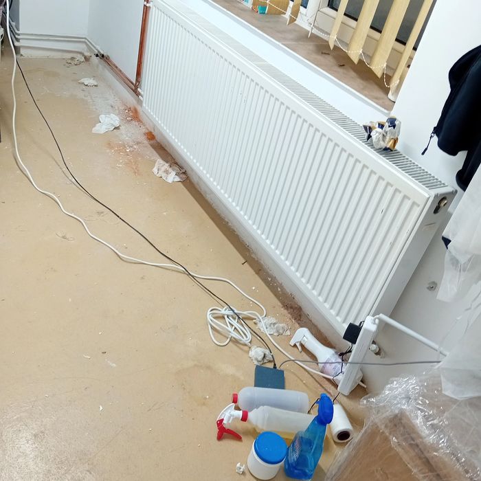 Vând calorifer folosit