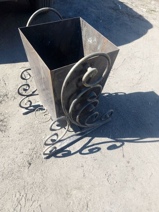 Урна металлическая