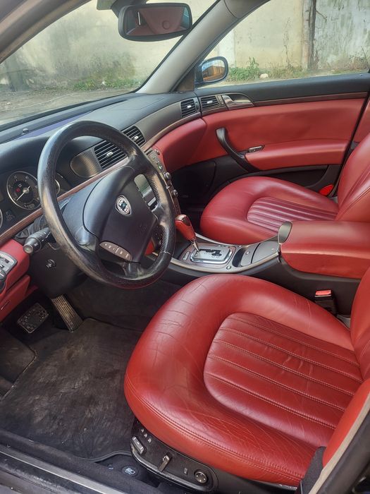 Vând Lancia Thesis Centenar si Lancia Thesis pt piese de schimb