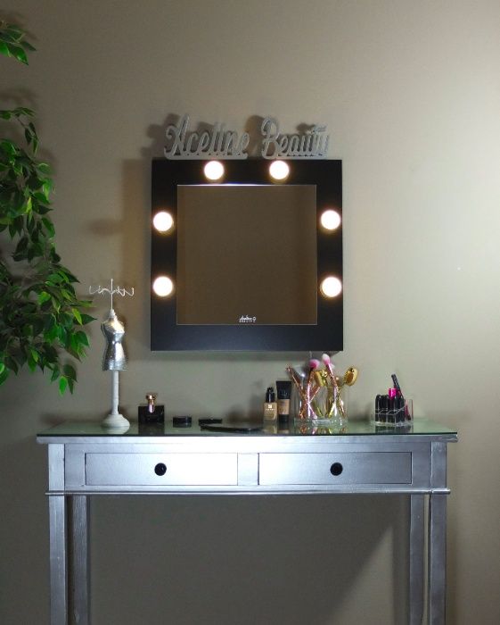 Oglinda makeup machiaj 60x60 cu becuri LED