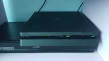 Продавам Sony PlayStation 4  с Два джойстика