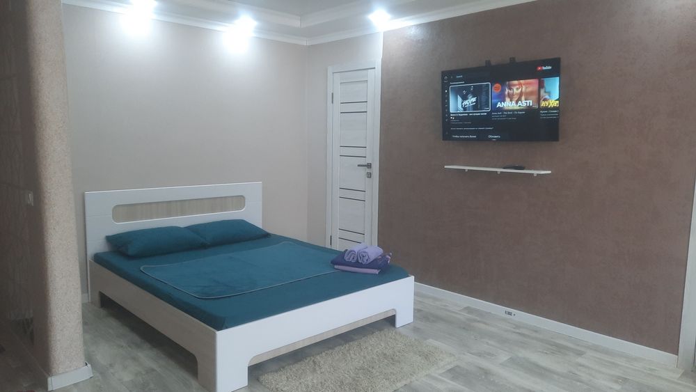 Час 2000 тг. 1 комн. квартира,  р-н Абая-Пушкина