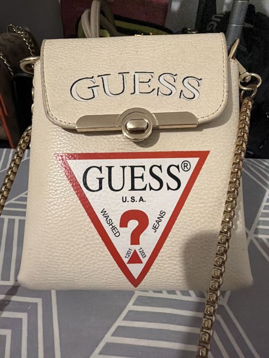 Дамски чанти Replay, Guess, DKNY, Valentino