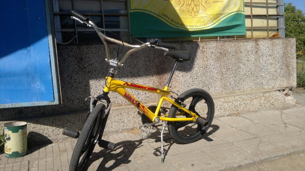 Велосипед BMX много запазен