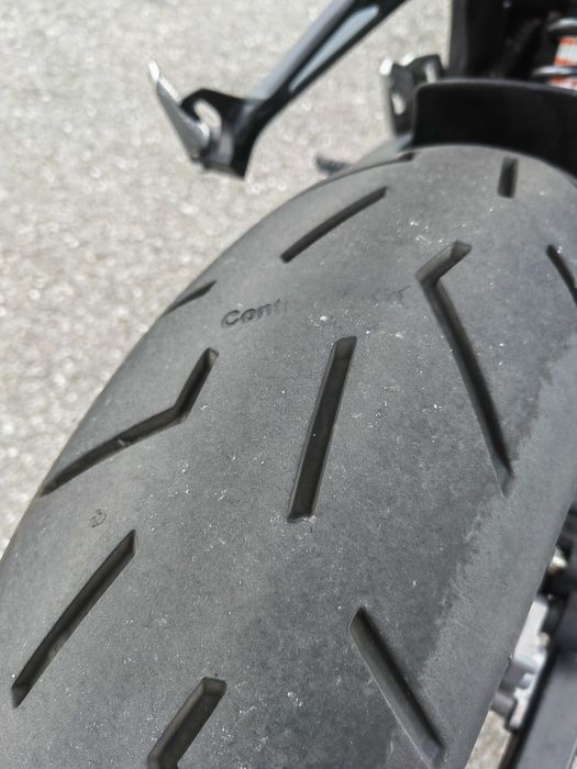 Vând sau schimb Suzuki Gsr 750