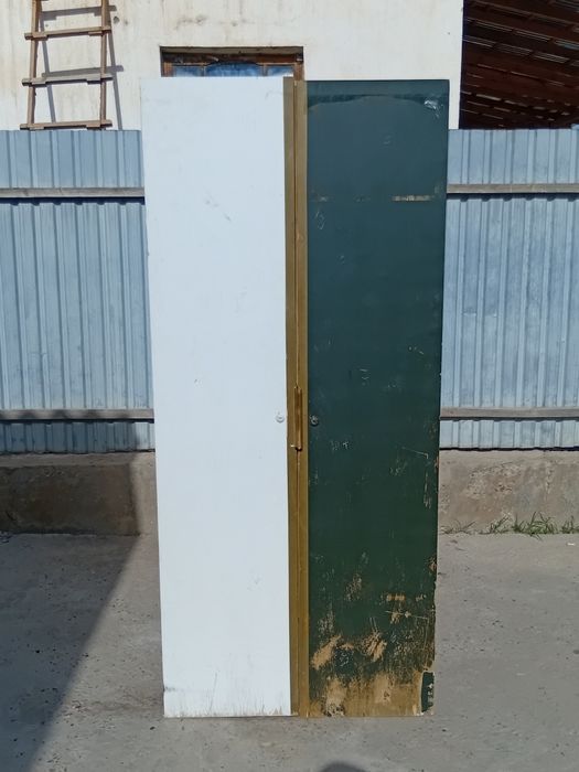 Продам шкаф в хорошем состоянии.