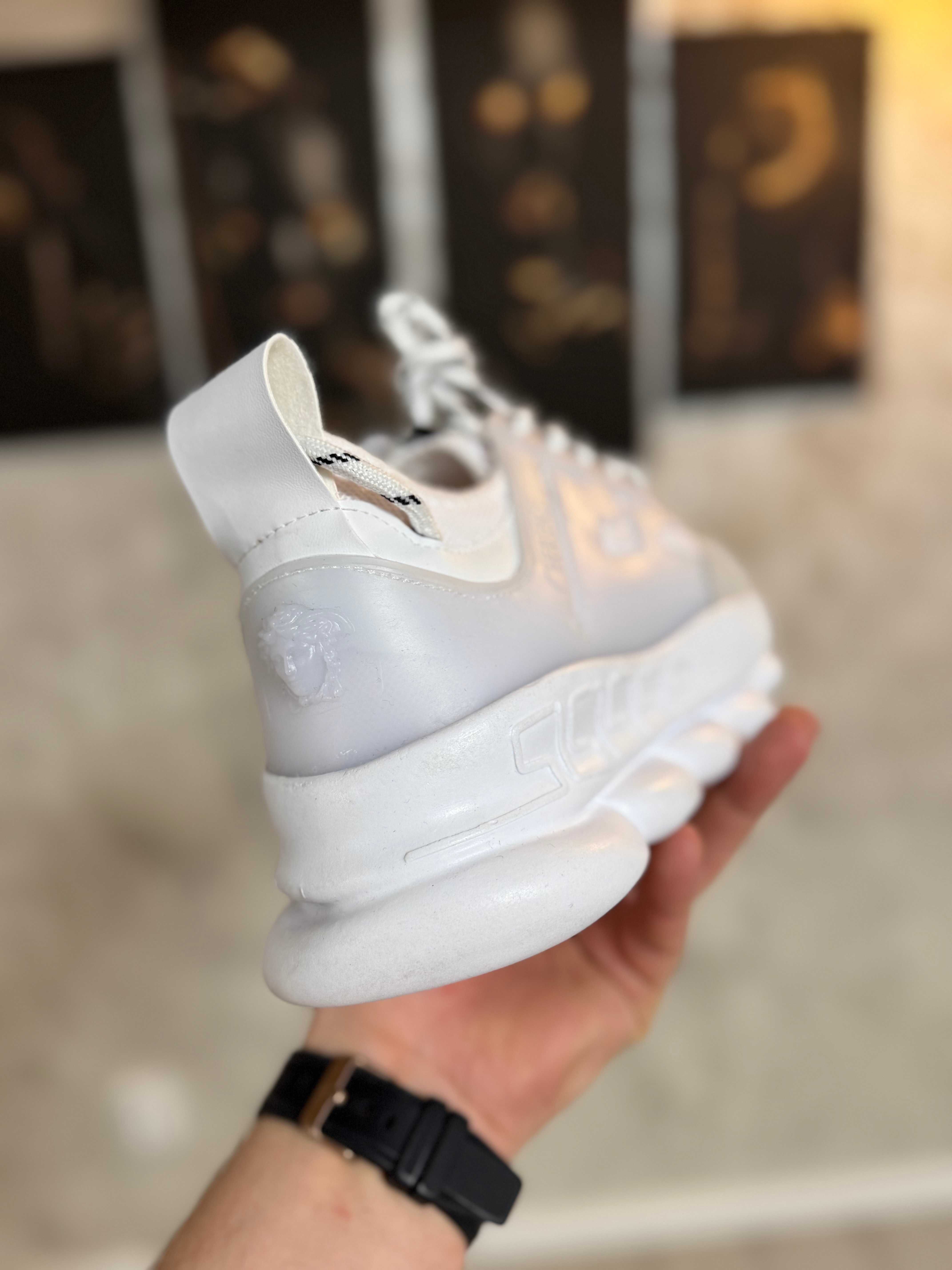 Adidasi Barbati Versace Chain Reaction White & Gray!