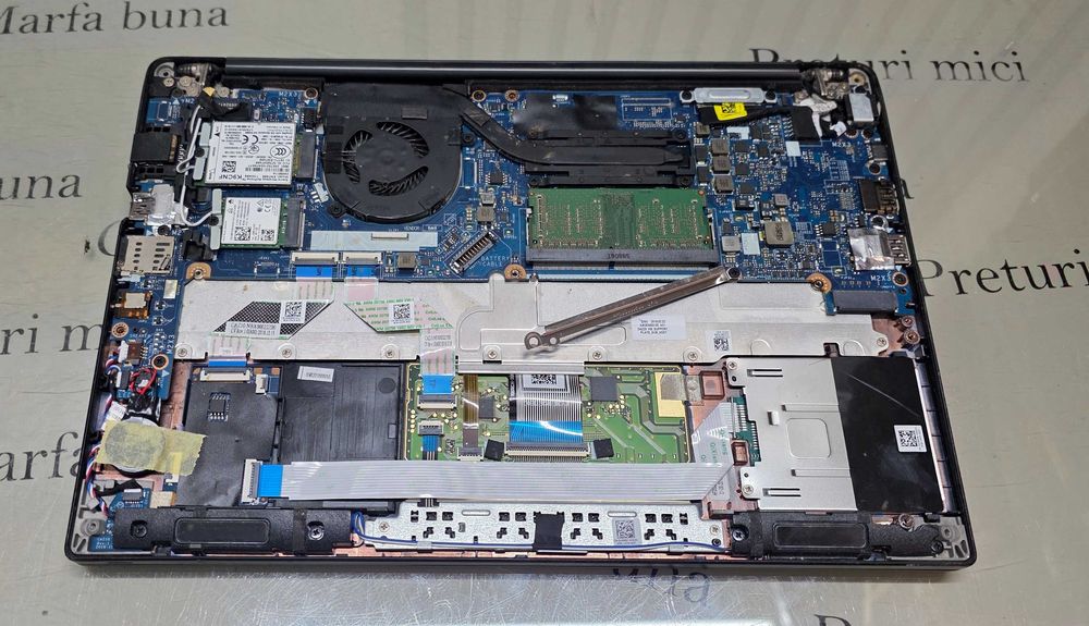 Laptop core i5 gen 8 - Dell Latitude 7390 - functional perfect