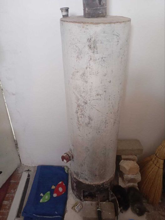 Titan pechka tok va gazga moslashgan