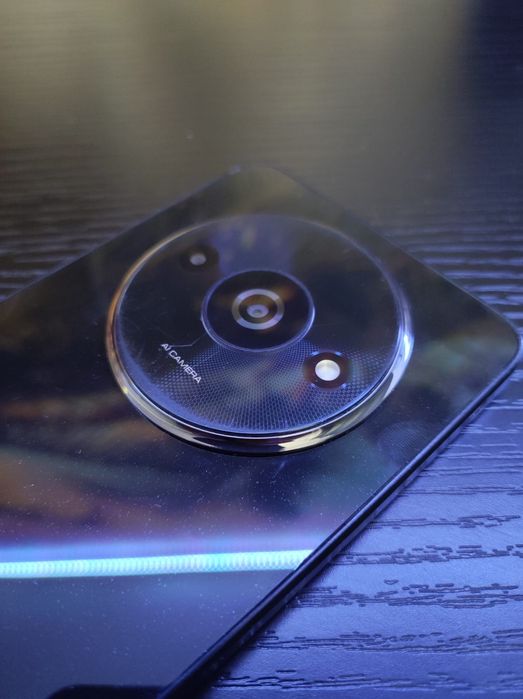 Redmi A3 - Elegant si Frumos