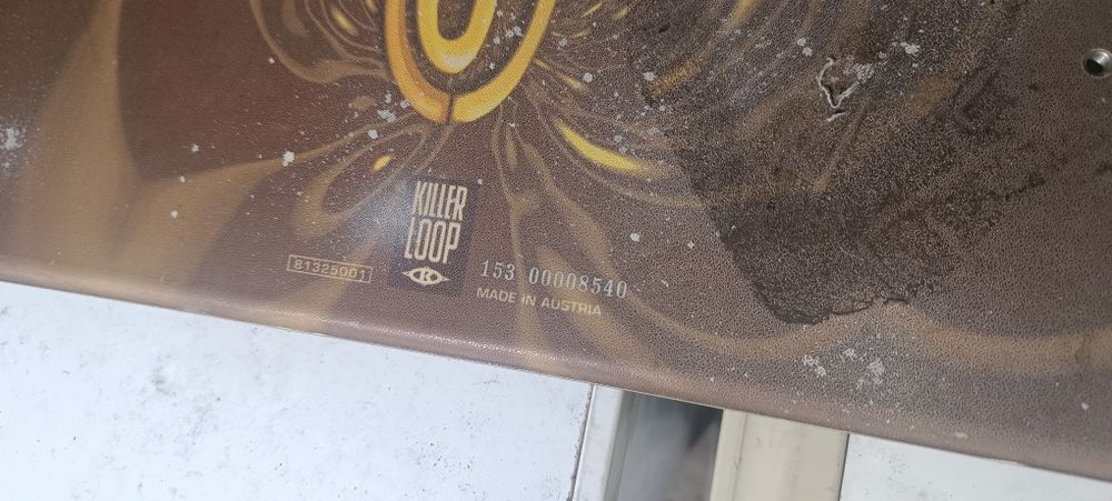 Сноуборды и ботинки , лыжи и ботинки