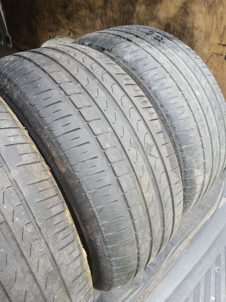 235/40 R19 Pirelli vara