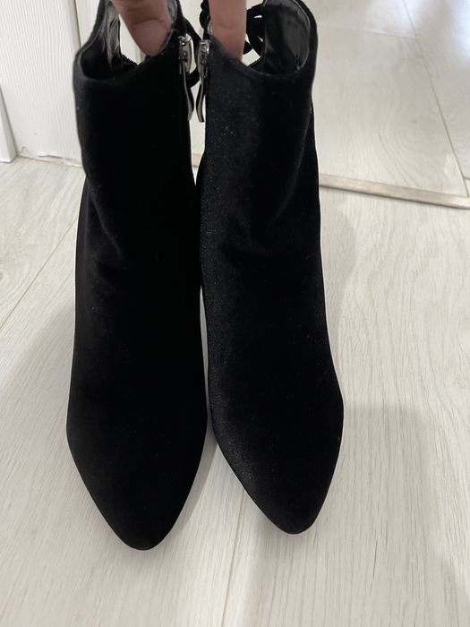 Замш ботинка етик